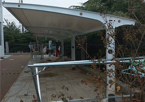 膜結(jié)構(gòu)電動(dòng)車、自行車棚