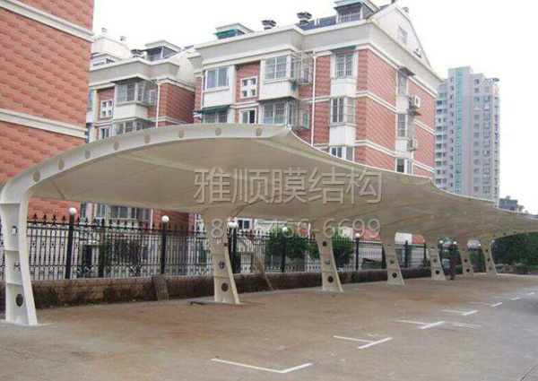 膜結(jié)構(gòu)汽車(chē)棚